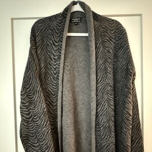 100% Cashmere Gray Zebra Print Women's Cardigan